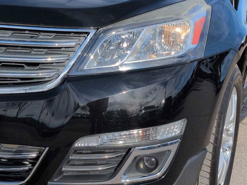 Used 2017 Chevrolet Traverse Premier image 11