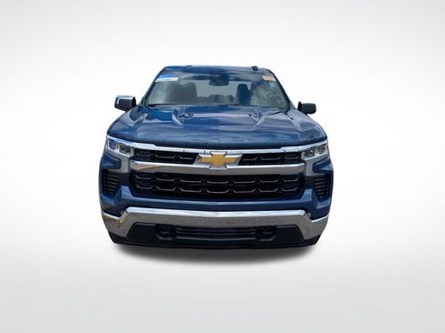 Used 2024 Chevrolet Silverado 1500 LT AWD/4WD image 2