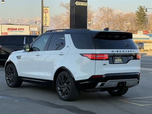 Used 2018 Land Rover Discovery HSE image 5