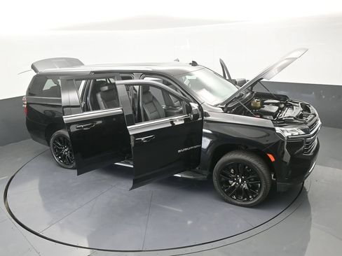 Used 2021 Chevrolet Suburban LT image 75