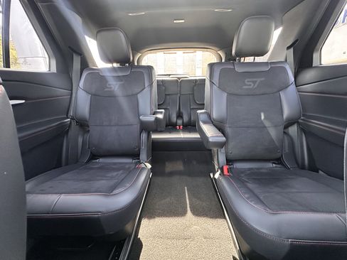 Used 2025 Ford Explorer ST image 22