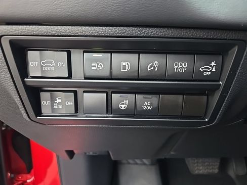 Used 2024 Toyota Sequoia Platinum AWD/4WD image 32