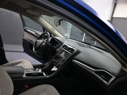 Used 2018 Ford Fusion S image 46