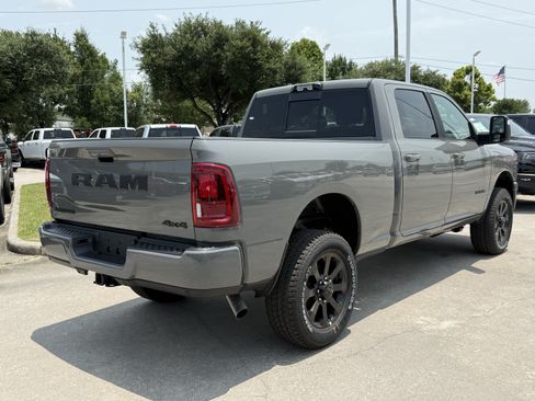 New 2026 RAM 2500 Laramie w/ Night Edition AWD/4WD image 5