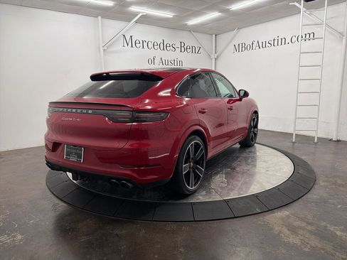 Used 2023 Porsche Cayenne Turbo image 7