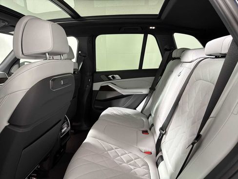 New 2026 BMW X5 xDrive40i w/ Climate Comfort Package image 19