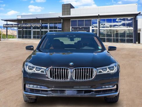 Used 2016 BMW 750i xDrive image 2