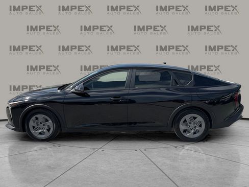 Used 2025 Kia K4 FWD image 2