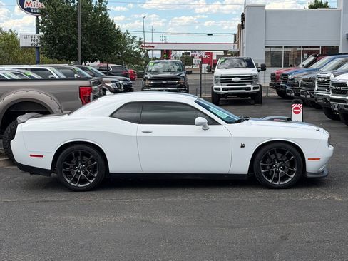 Used 2021 Dodge Challenger R/T Scat Pack w/ Shaker Package RWD image 3