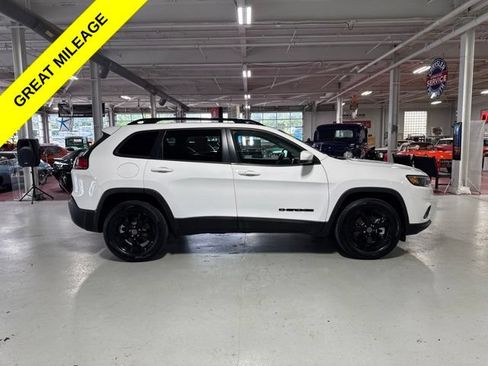 Certified 2021 Jeep Cherokee Latitude Plus AWD/4WD image 6
