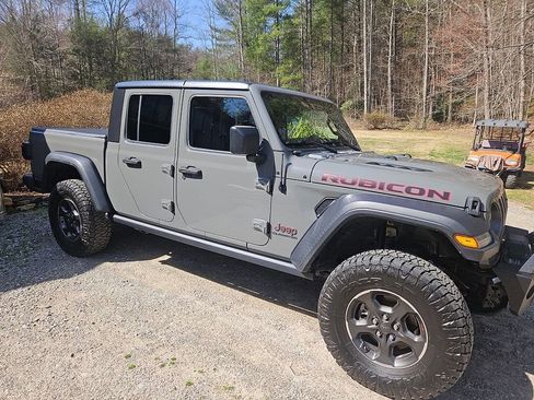 Used 2020 Jeep Gladiator Rubicon image 4