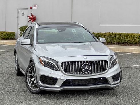 Used 2015 Mercedes-Benz GLA 45 AMG 4MATIC w/ Driver Assistance Package image 8