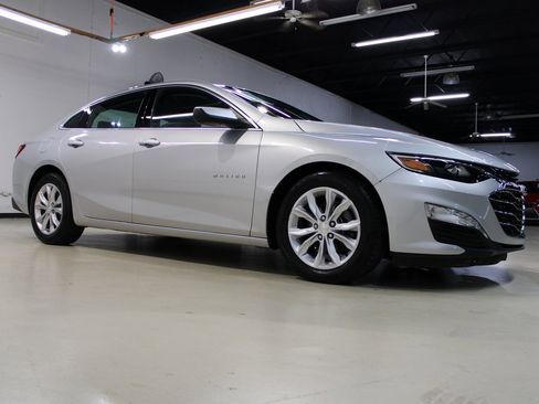 Used 2019 Chevrolet Malibu LT image 8