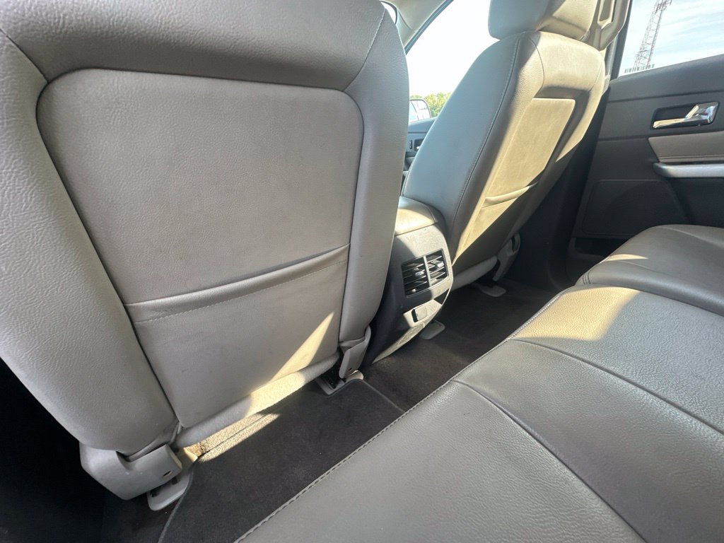 Used 2012 Ford Edge SEL FWD image 19