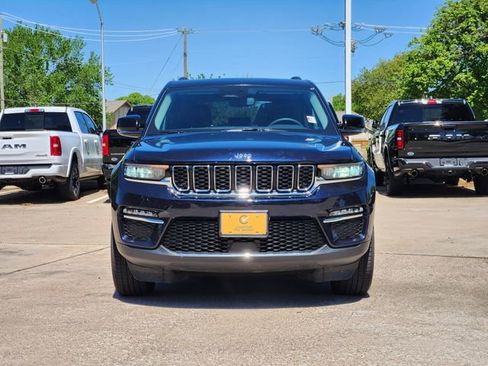 Used 2023 Jeep Grand Cherokee Limited image 2
