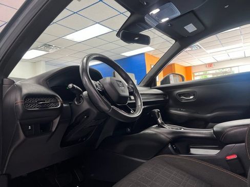 Used 2024 Honda HR-V Sport image 18
