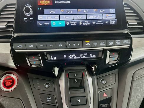 Used 2025 Honda Odyssey EX-L image 23