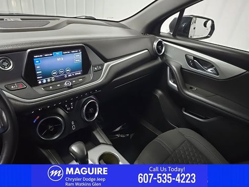 Used 2020 Chevrolet Blazer LT AWD/4WD image 28