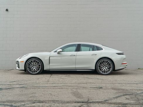 Used 2026 Porsche Panamera 4 AWD/4WD image 2
