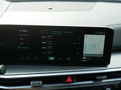 Certified 2025 Kia Sorento EX w/ EX Panoramic Sunroof Package AWD/4WD image 22