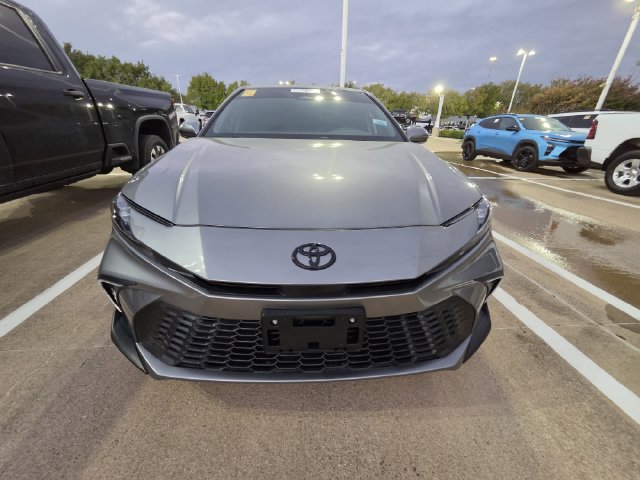 Used 2026 Toyota Camry SE w/ Convenience Package FWD image 2