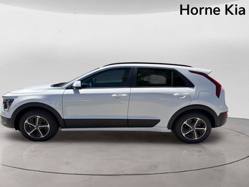 New 2026 Kia Niro LX FWD image 6
