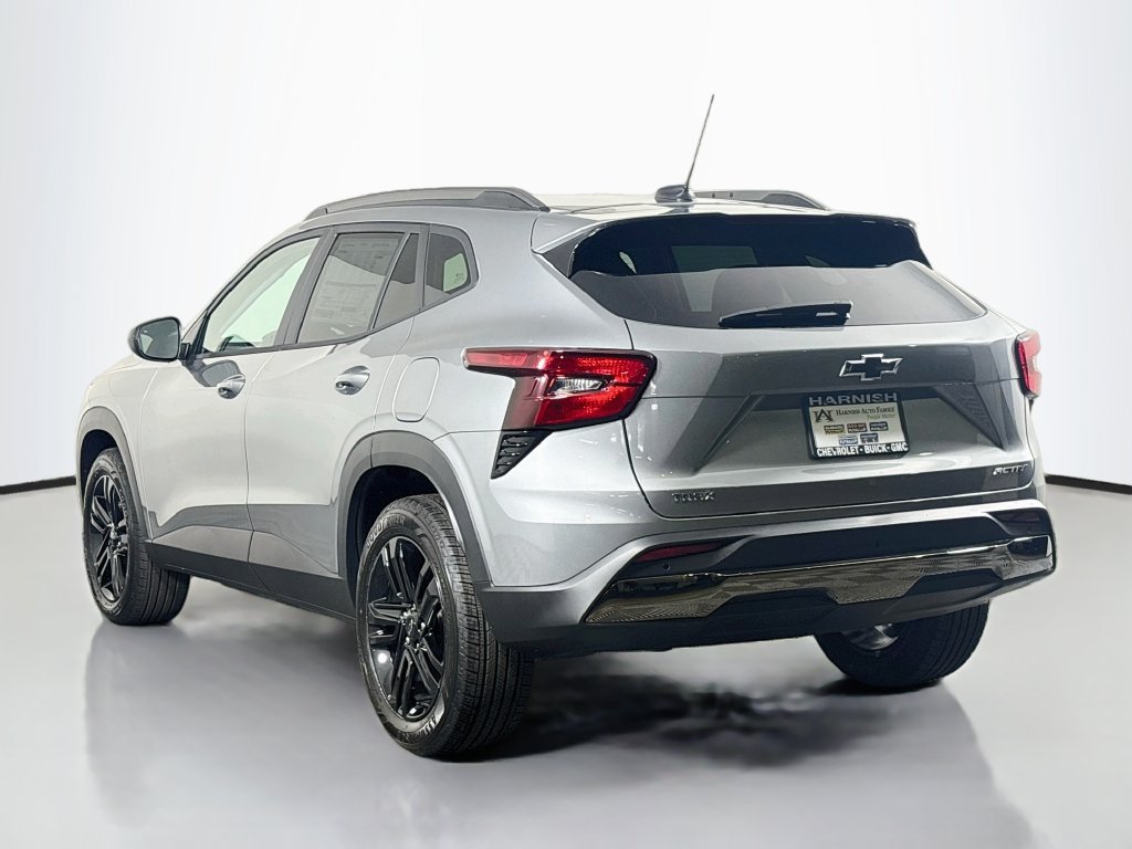 New 2026 Chevrolet Trax ACTIV w/ Sunroof Package FWD image 5