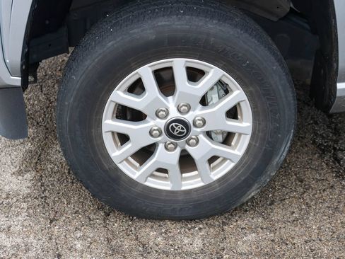 Used 2024 Toyota Tacoma SR5 AWD/4WD image 29