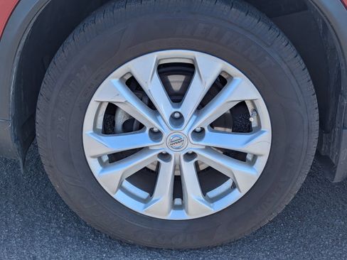 Used 2014 Nissan Rogue SV AWD/4WD image 13