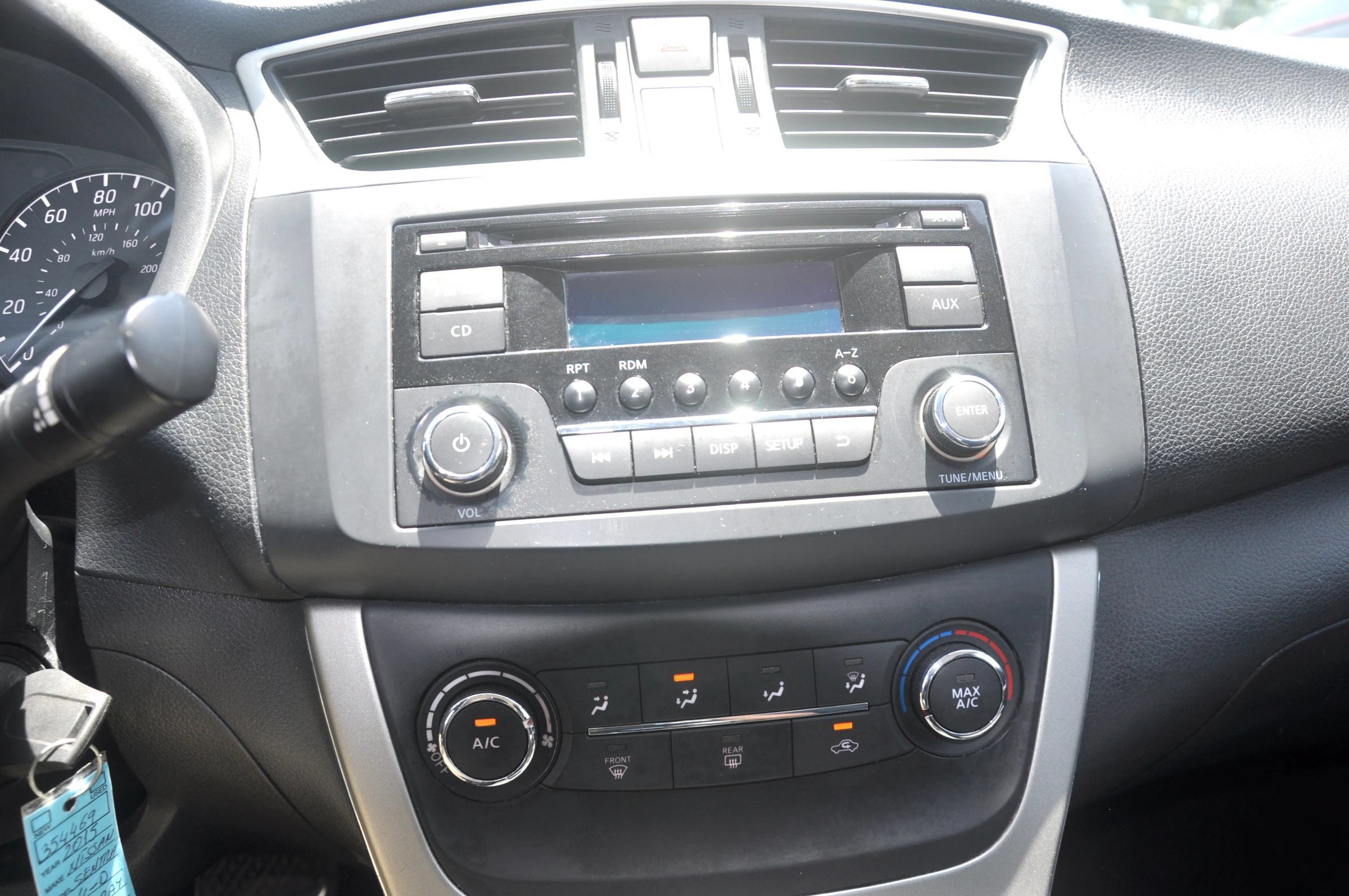 Used 2015 Nissan Sentra SV FWD image 24