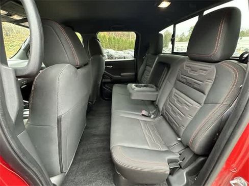 Used 2024 Nissan Frontier PRO-4X w/ Technology Package image 17