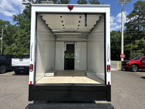 New 2025 Chevrolet Express 3500 Work Van w/ Power Convenience Package image 20