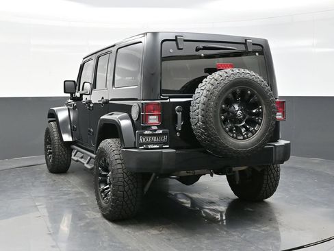 Used 2015 Jeep Wrangler Unlimited Sahara image 5