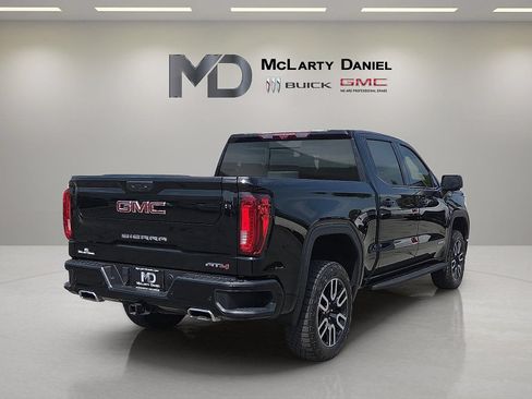 Certified 2024 GMC Sierra 1500 AT4 w/ Technology Package AWD/4WD image 14
