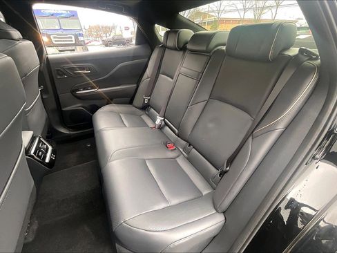 Used 2026 Toyota Crown Limited w/ Advanced Technology Package image 31