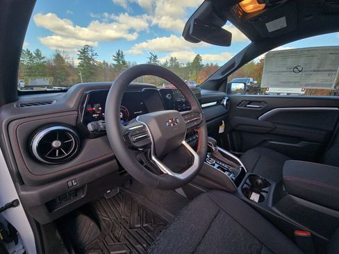 New 2025 Chevrolet Colorado Z71 w/ Technology Package image 46