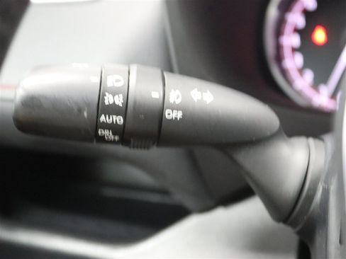 Used 2022 Toyota RAV4 TRD Off-Road AWD/4WD image 40