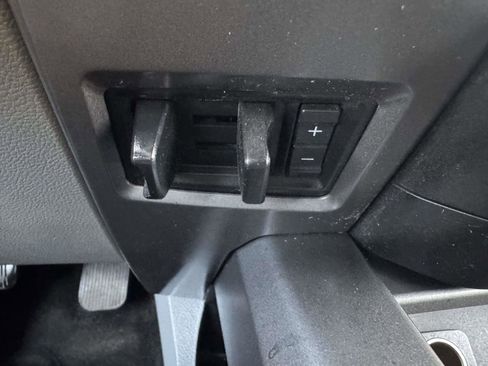 Used 2015 Ford F150 XLT w/ Equipment Group 302A Luxury image 32