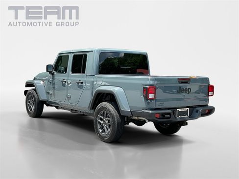 New 2025 Jeep Gladiator Sport image 5