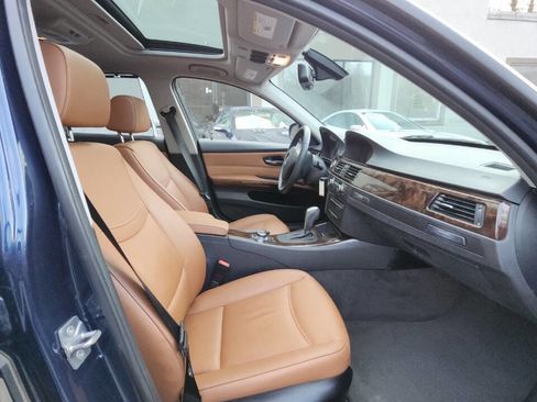 Used 2011 BMW 328i xDrive Sedan image 9