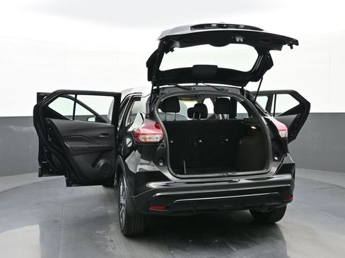 Used 2024 Nissan Kicks SV image 61