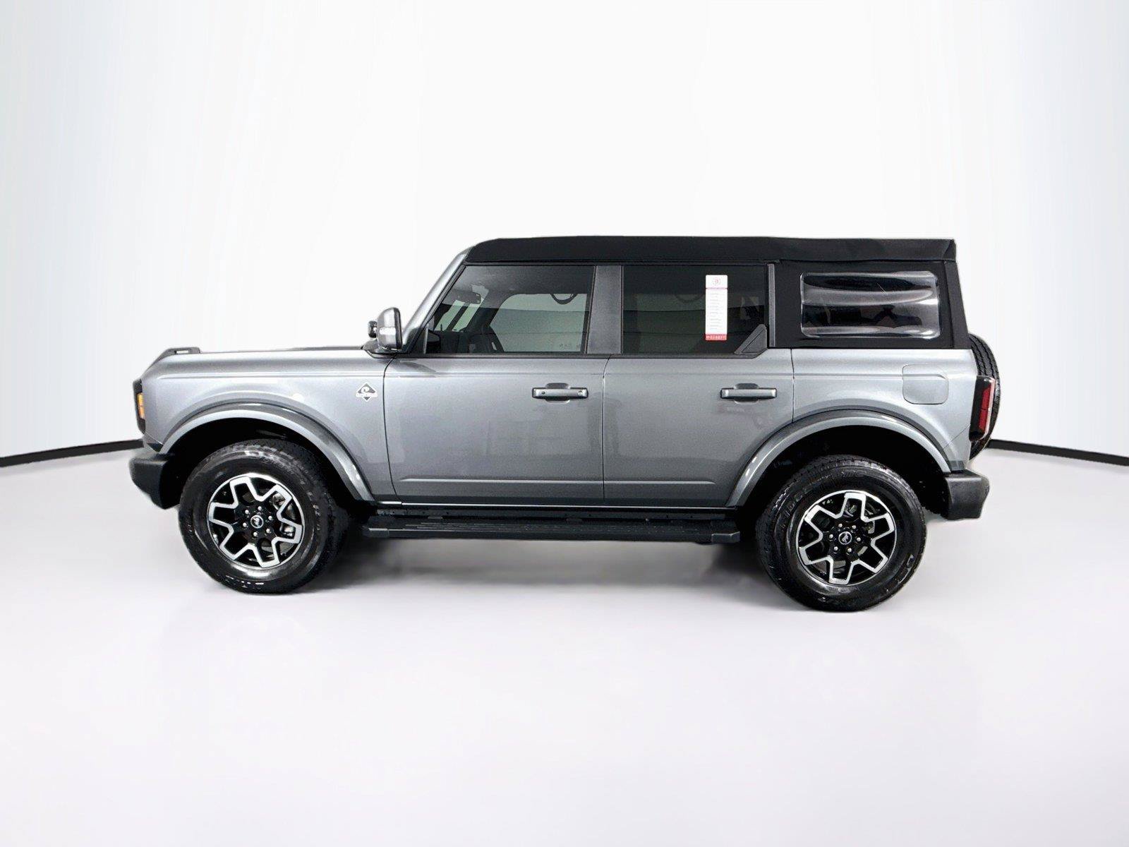 Used 2024 Ford Bronco Outer Banks AWD/4WD image 14
