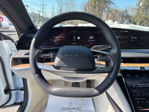 Used 2024 Lucid Air Touring image 21