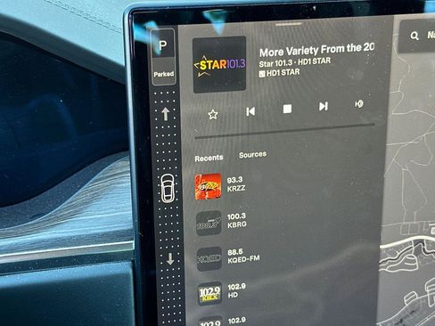 Used 2021 Tesla Model S Plaid image 21