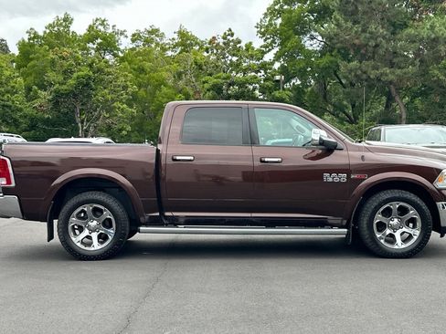Used 2014 RAM 1500 Laramie w/ Convenience Group AWD/4WD image 3
