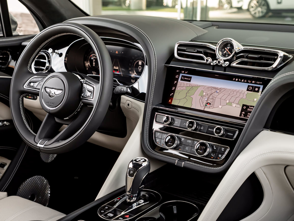 Used 2026 Bentley Bentayga AWD/4WD image 40