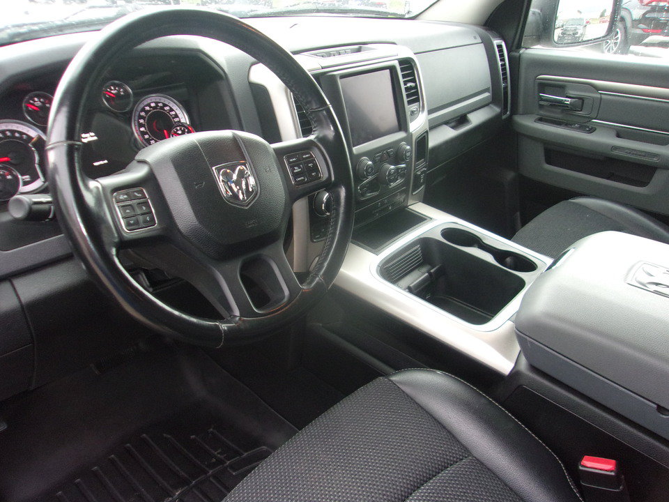 Used 2019 RAM 1500 Warlock AWD/4WD image 10