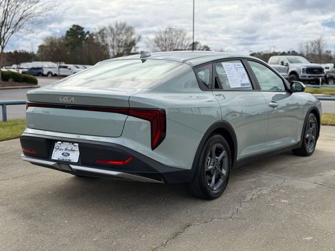 Used 2025 Kia K4 image 25