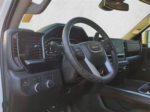 Used 2025 GMC Sierra 2500 SLT w/ SLT Premium Package AWD/4WD image 13