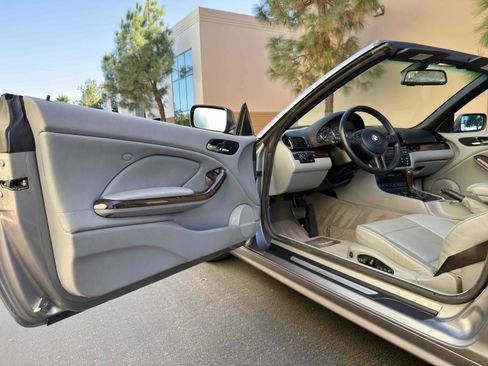 Used 2006 BMW 330Ci Convertible image 28